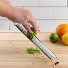 Load image into Gallery viewer, CatCora Etched Grater Zester With Cover