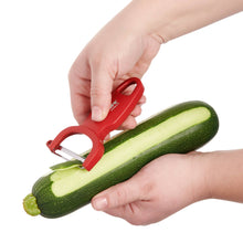 Load image into Gallery viewer, CatCora Swiss-Style Peeler