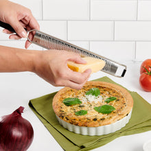 Load image into Gallery viewer, CatCora Etched Grater Zester With Cover